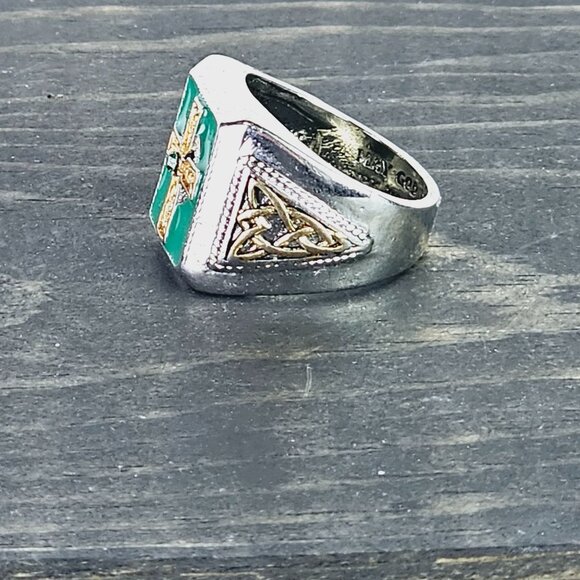 Celtic Cross Engraved Green Stone Ring, May God Hold You in the Palm of His Hand - Picture 3 of 5